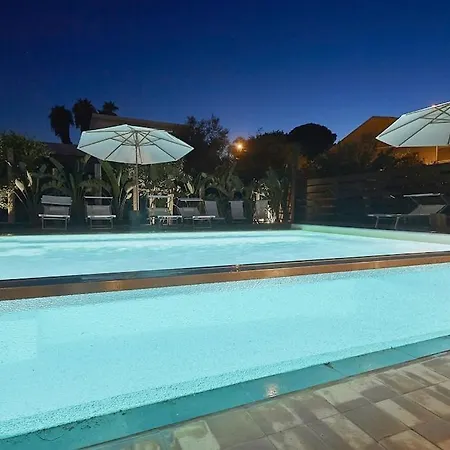 Sicily Pool & Beach בית נופש *